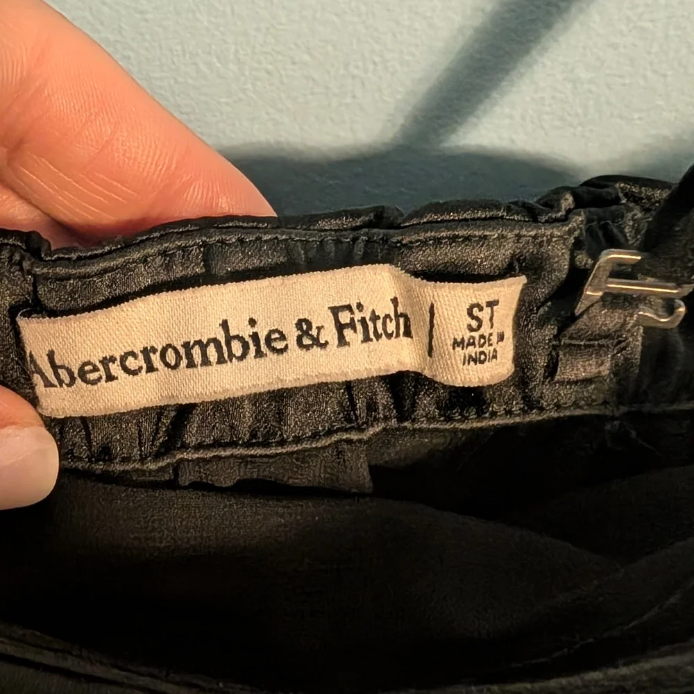 Abercrombie & Fitch Black Dress with Embellishments Small/Tall - Picture 5 of 6